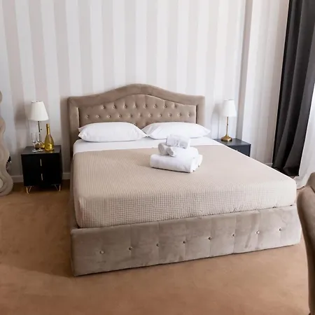 לינה וארוחת בוקר Le Notti Di Gioia בארי